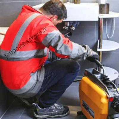 بازکردن لوله در سعیدیه همدان با رعایت اصول بهداشتی