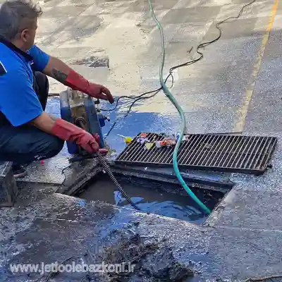 چاه بازکنی قیام تهران