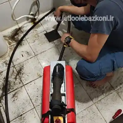 لوله بازکنی در قیام تهران